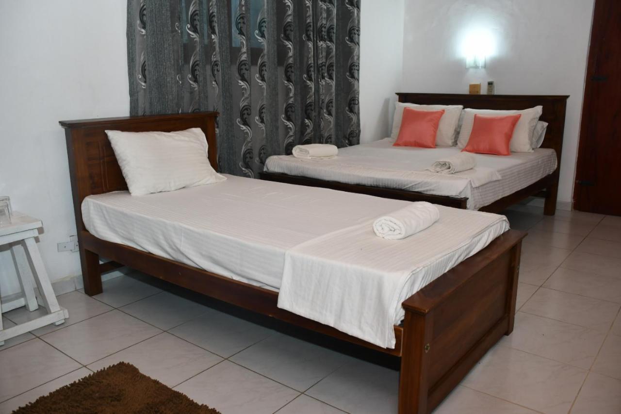 Hotel Bright Sunshine Hikkaduwa Exterior foto